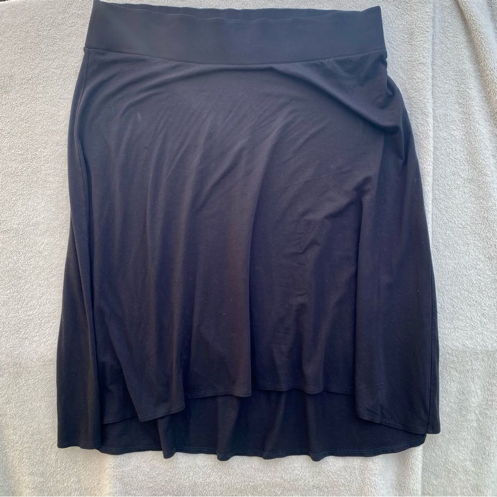 Coldwater Creek skirt elastic waist rn# 98516 color is darker than photos